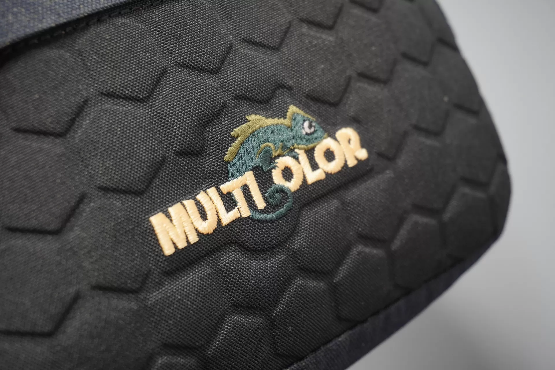 ĐỘI NGŨ VÀ CÔNG NGHỆ CỦA MULTICOLOR