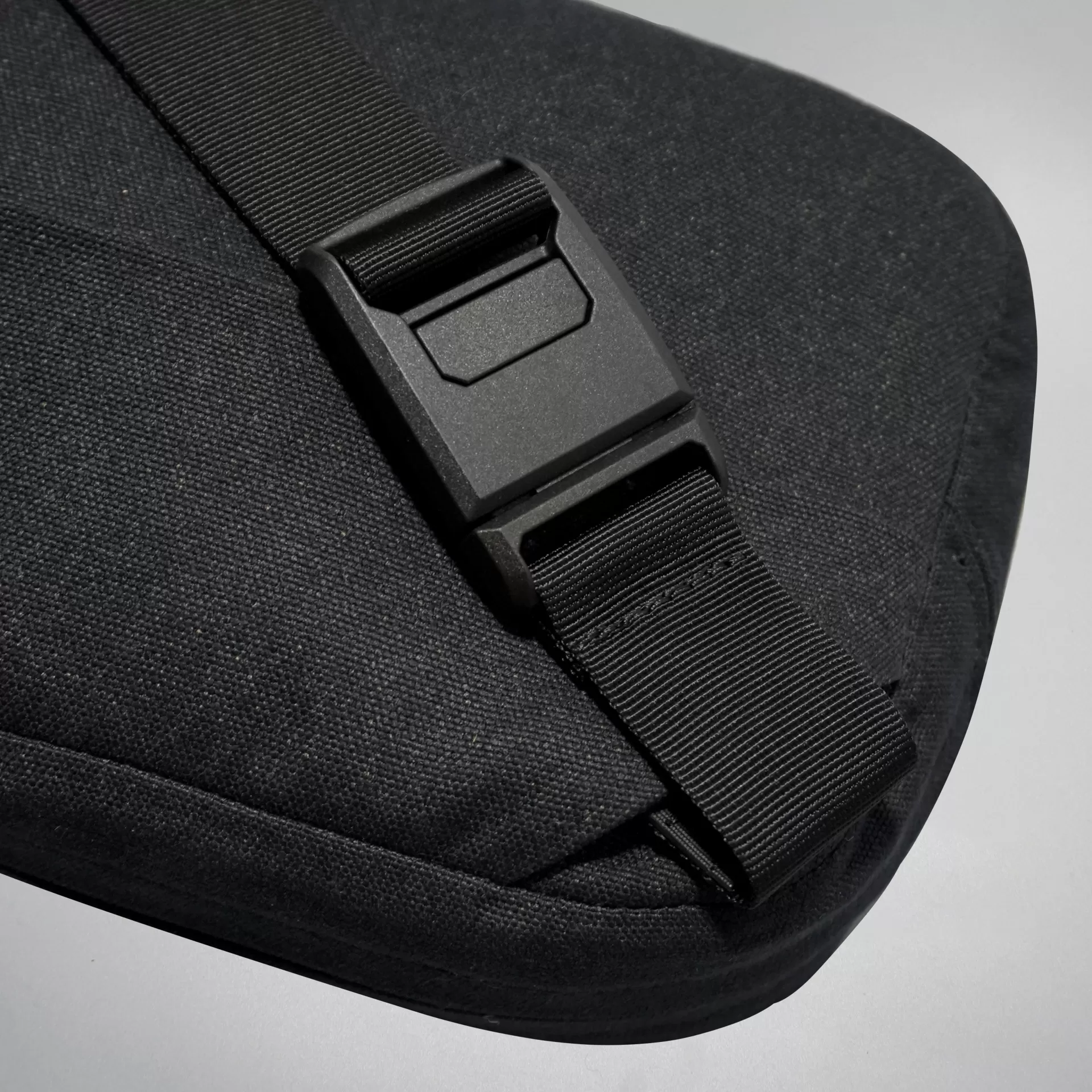 Tripoint Belt Bag Natural White